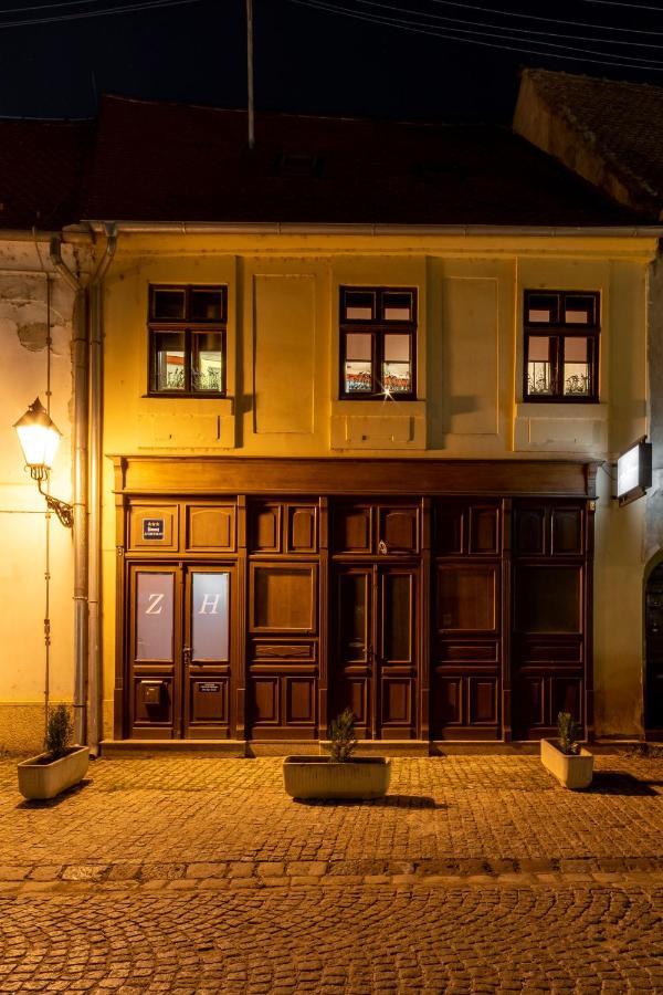 Zollus House Tvrda Apartment Osijek Exterior photo